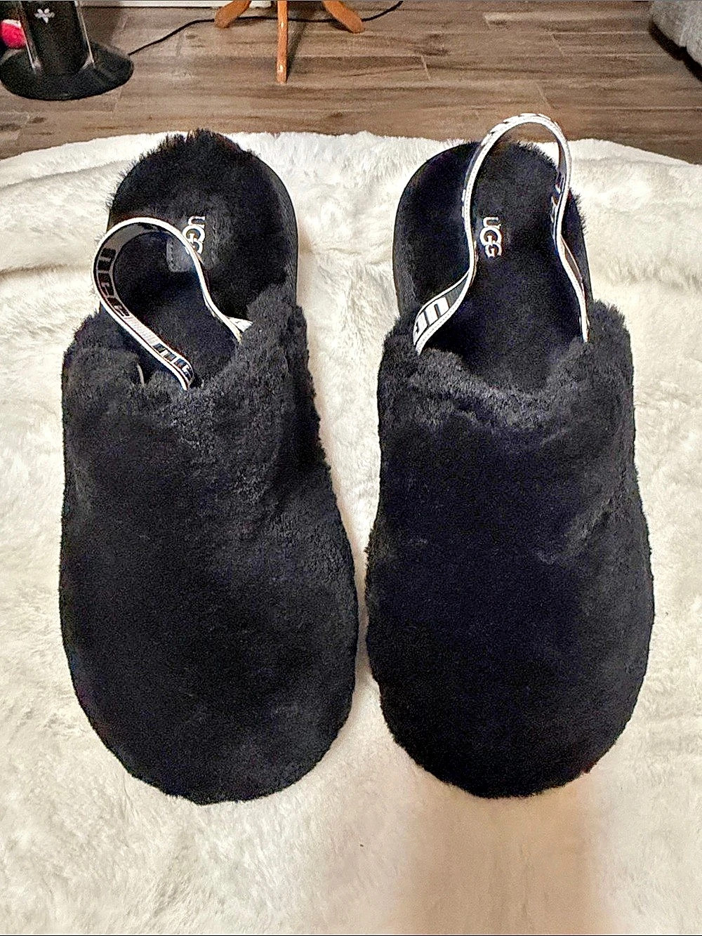 UGG Fluff Yeah Slide Black Slippers US 5 NEW